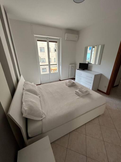 Cozy Apartment San Siro - Fiera ミラノ エクステリア 写真