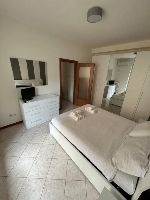Cozy Apartment San Siro - Fiera ミラノ エクステリア 写真